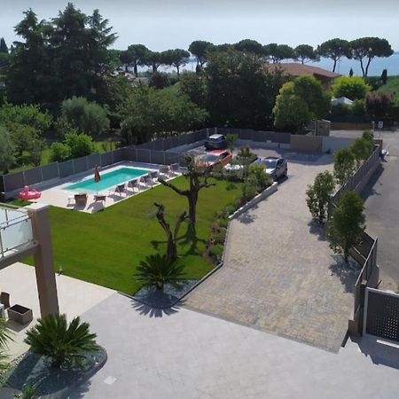 Garda Bloom Holiday Apartments Padenghe sul Garda Exterior foto